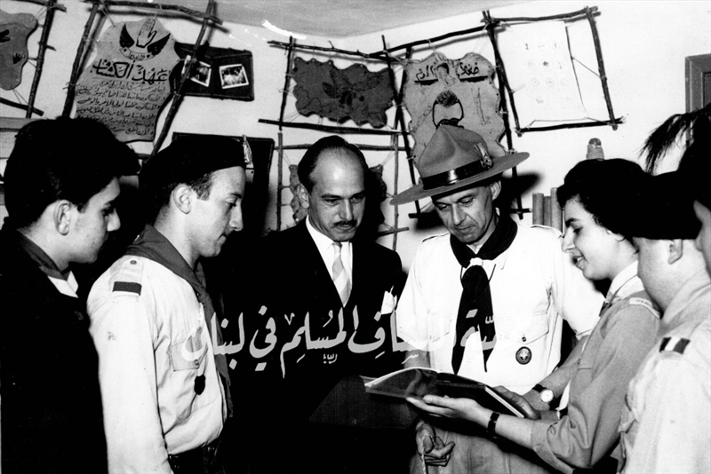 أثناء زيارة سيبولد سكرتير المكتب الكشفي العالمي إلى لبنان 1956 